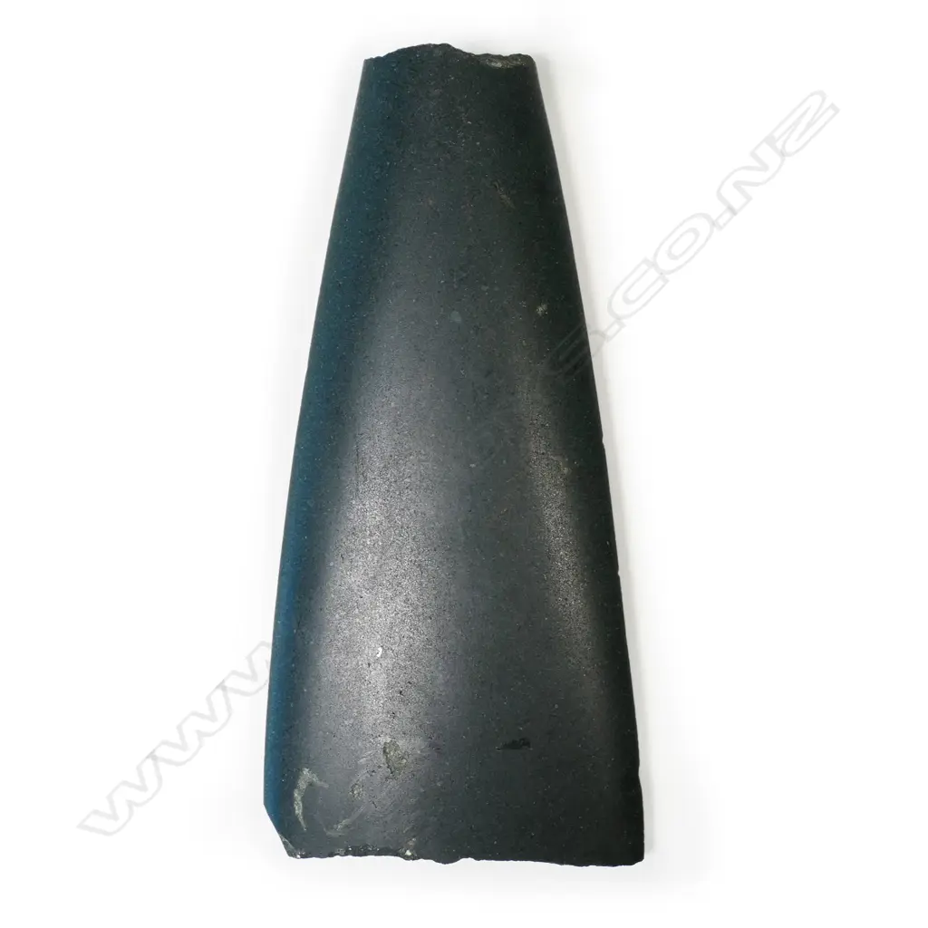 A pre-European Māori large patu onewa blade section Image 1++